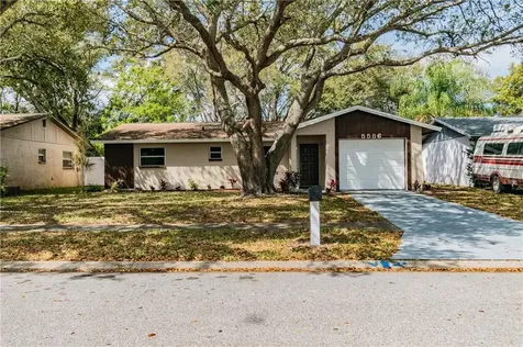 5586 73rd Street N St Petersburg FL 33709