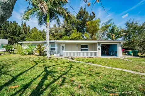 4204 Pinecrest Drive Punta Gorda FL 33982