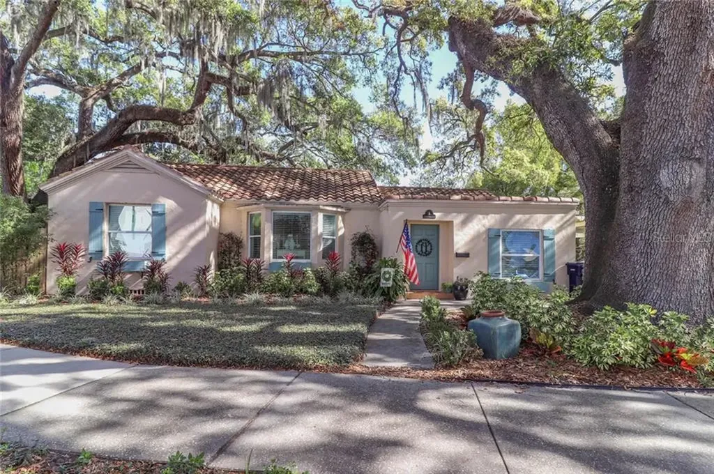 2719 N Ridgewood Avenue Tampa FL 33602