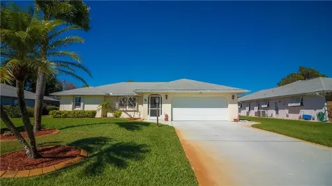 13 Jamestown Avenue Englewood FL 34223