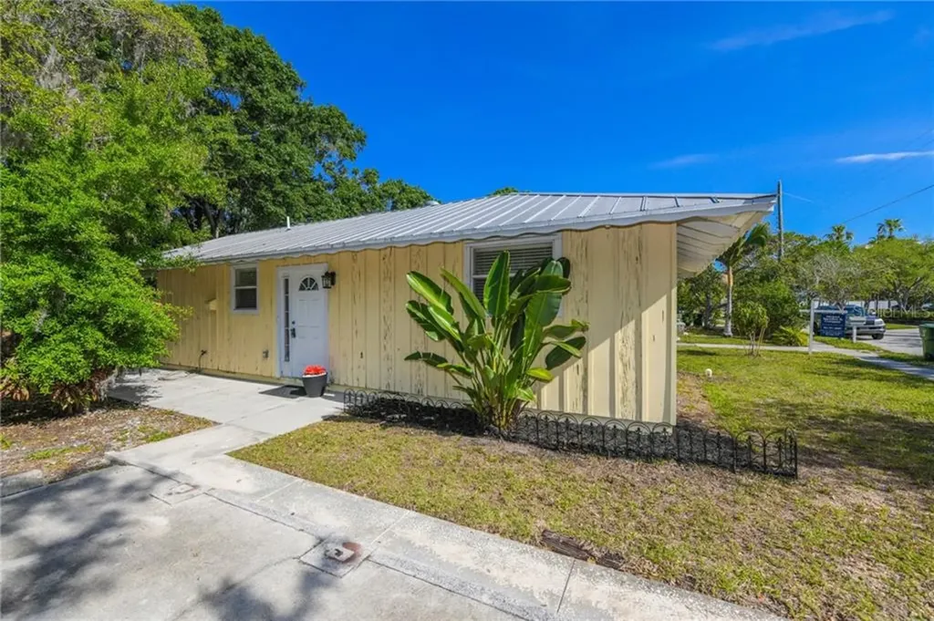 634 Lafayette Court Sarasota FL 34236