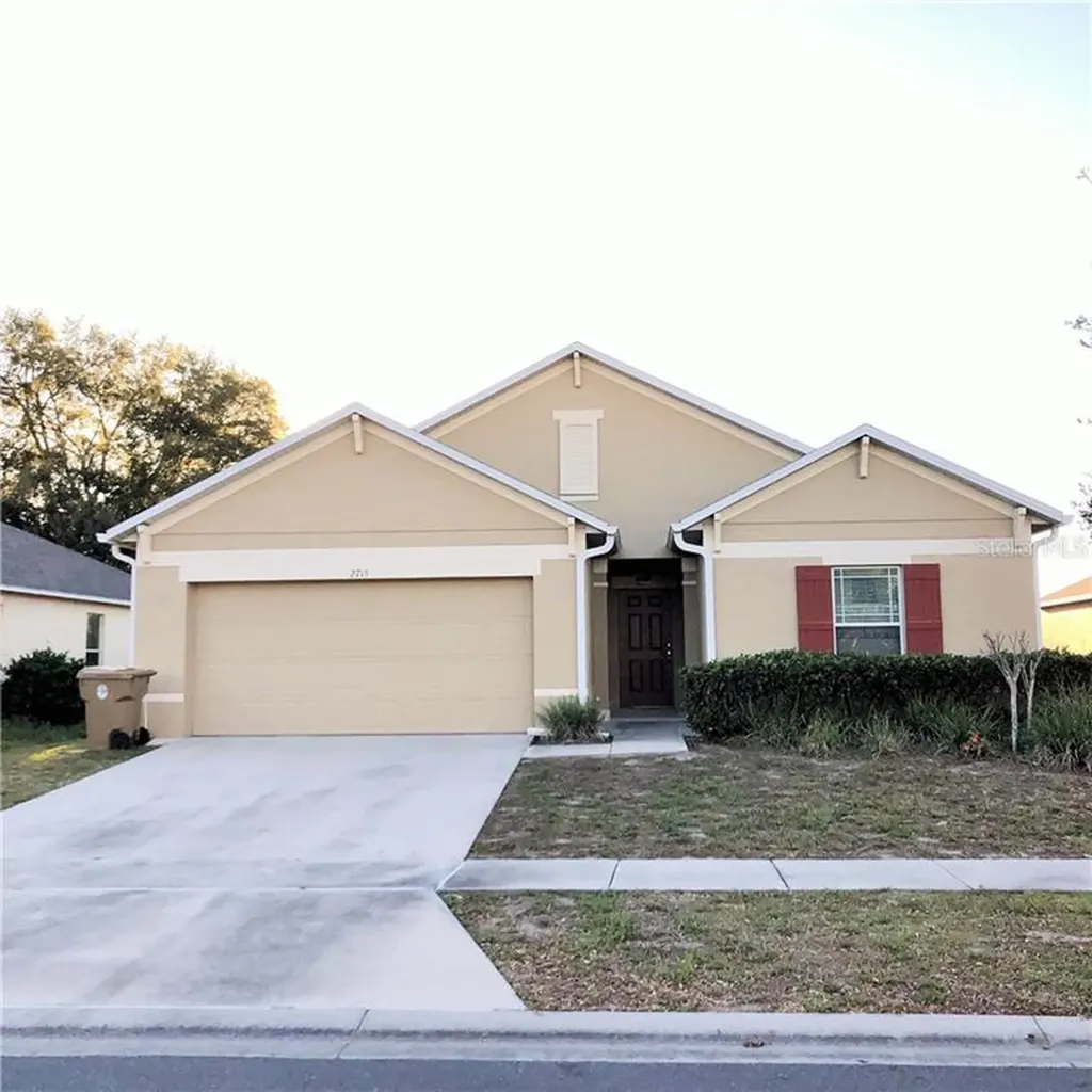 2715 Barclay Lane Kissimmee FL 34743