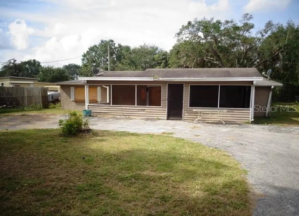 1609 Goodyear Avenue Lakeland FL 33801