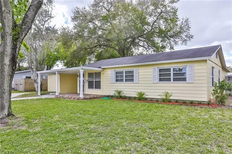 7256 15th Street N St Petersburg FL 33702