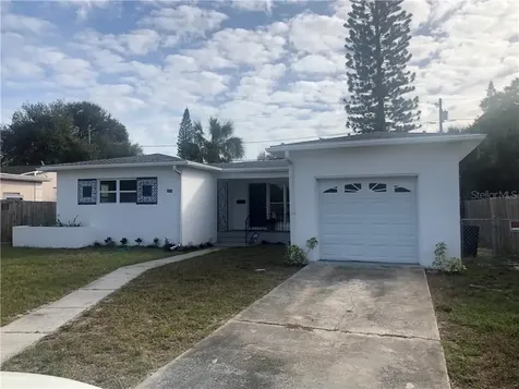 5634 9th Avenue N St Petersburg FL 33710