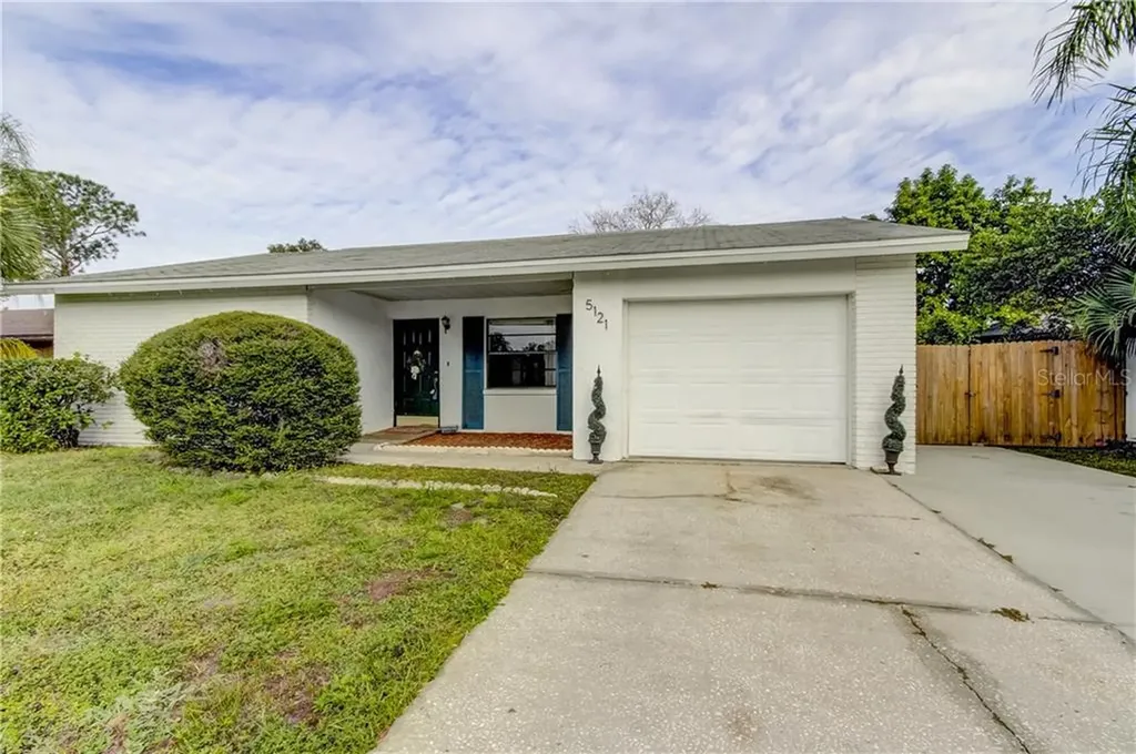 5121 Linkwood Avenue Tampa FL 33625