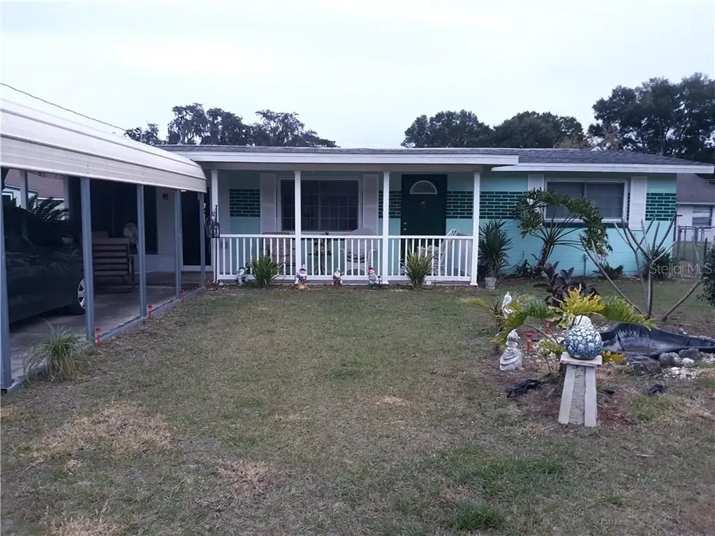 2279 Cr 445 Lake Panasoffkee FL 33538