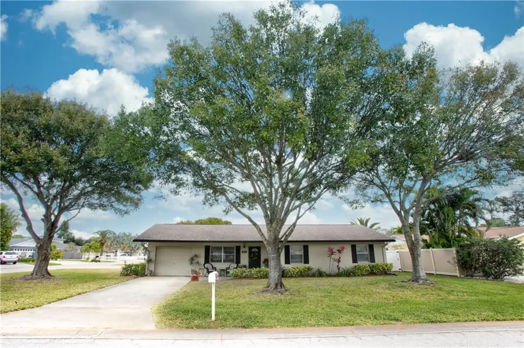 8112 19th Avenue NW Bradenton FL 34209