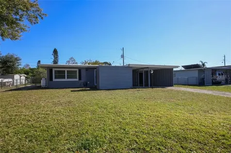 5323 3rd Street Court W Bradenton FL 34207