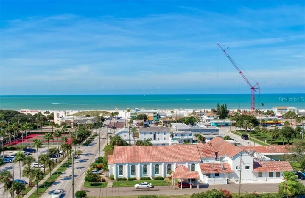 64 Bay Esplanade Clearwater FL 33767