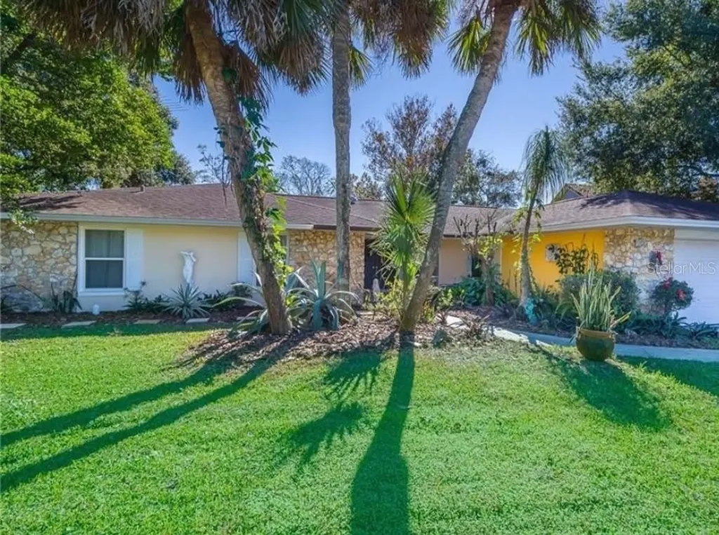 125 Spring Lake Hills Drive Altamonte Springs FL 32714