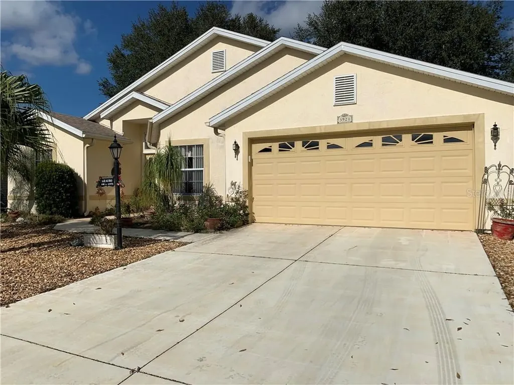 3928 Manor Oaks Court Leesburg FL 34748