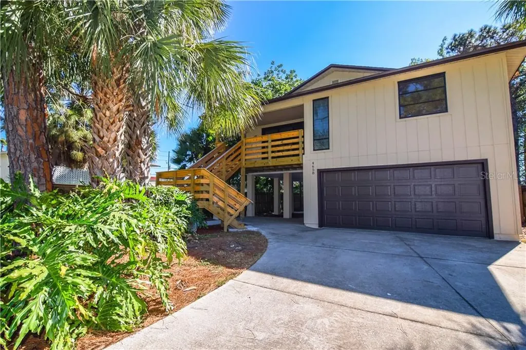 4658 Helena Street NE St Petersburg FL 33703
