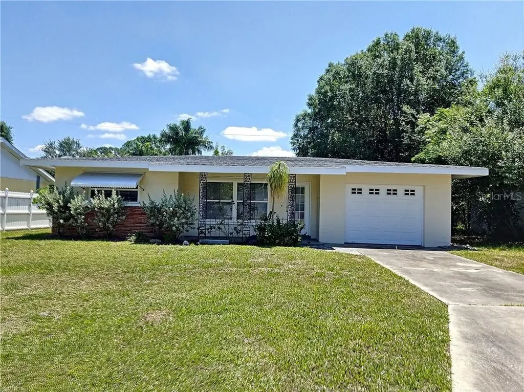 105 23rd Street Court NE Bradenton FL 34208