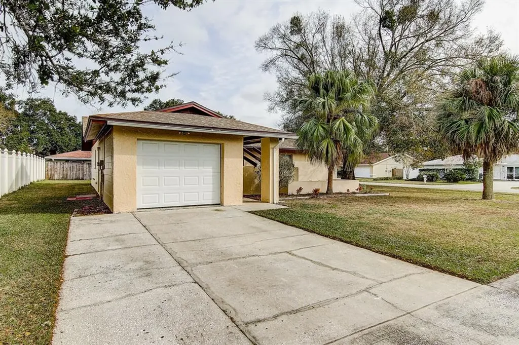 14301 Grafton Place Tampa FL 33625