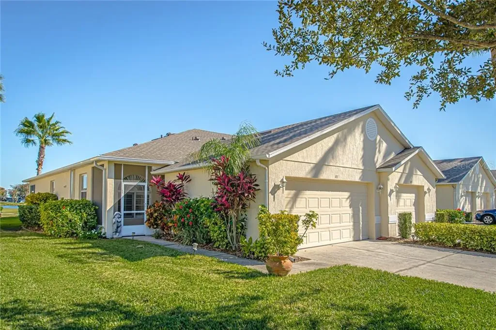 107 Club Villas Lane Kissimmee FL 34744