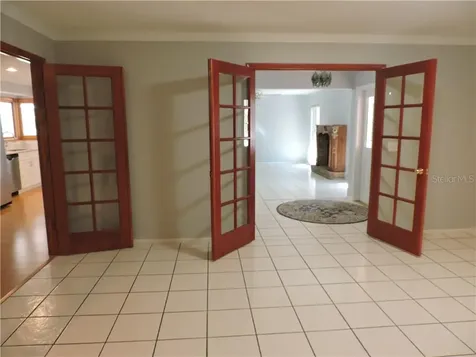 3227 Pine Valley Drive Sarasota FL 34239