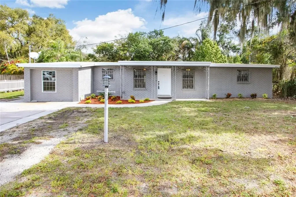 305 Gornto Lake Road Brandon FL 33510