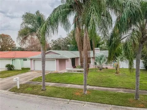 9403 Laura Anne Drive Seminole FL 33776