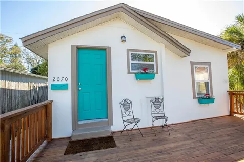 2070 29th Avenue N St Petersburg FL 33713