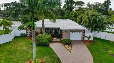 4800 Venetian Place NE St Petersburg FL 33703