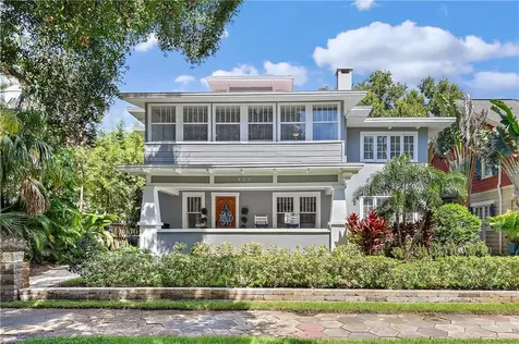 325 8th Avenue NE St Petersburg FL 33701