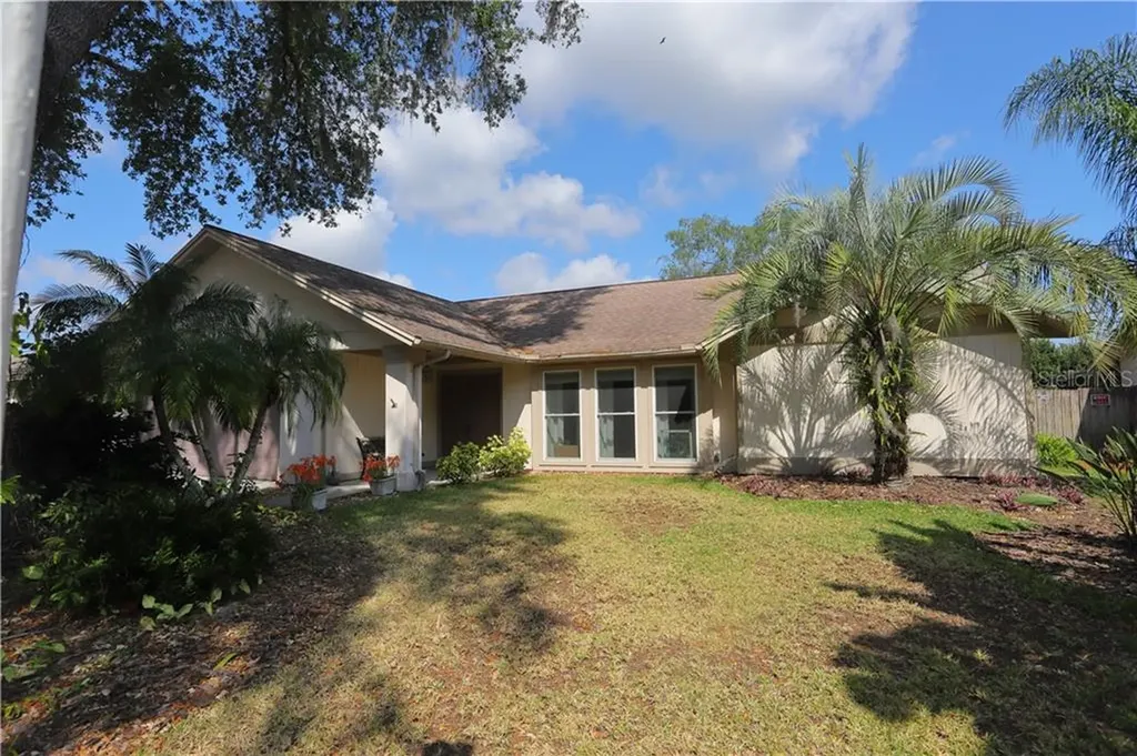 1614 Shady Leaf Drive Valrico FL 33596
