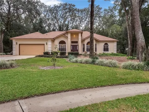1330 Deer Lake Circle Apopka FL 32712
