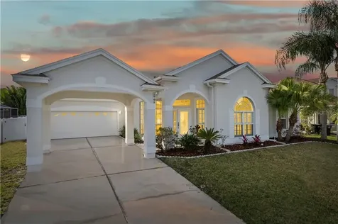812 Maple Tree Lane Orlando FL 32828
