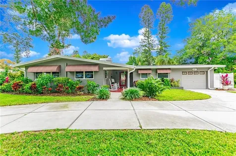 687 Pinellas Point Drive S St Petersburg FL 33705
