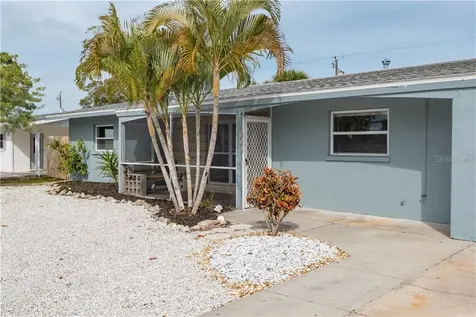 121 Alba Street E Venice FL 34285