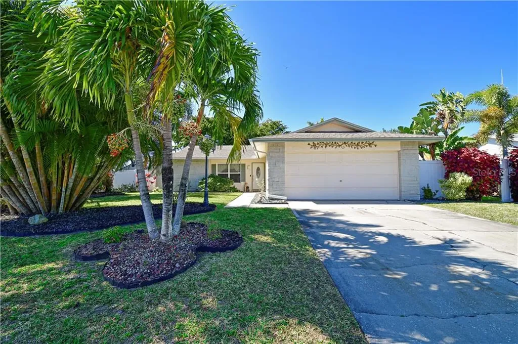 1006 64th Street W Bradenton FL 34209