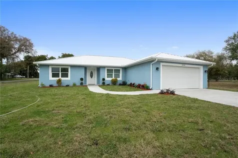 200 ½ North Boulevard W Davenport FL 33837