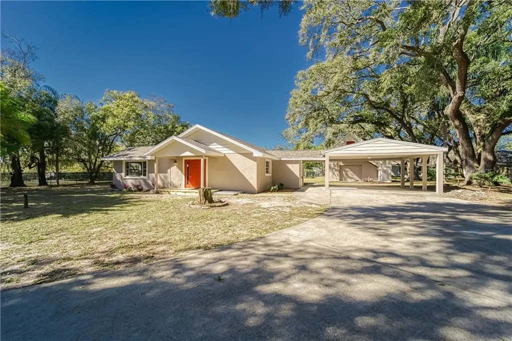 7500 Wakulla Drive Temple Terrace FL 33637