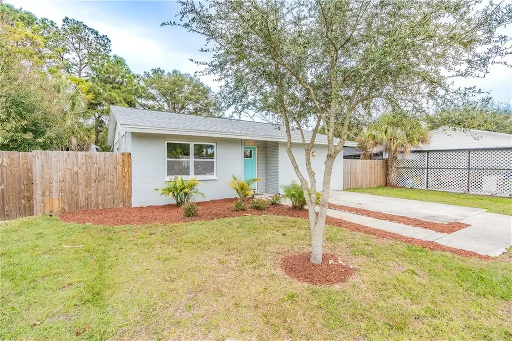 6555 S West Shore Circle Tampa FL 33616