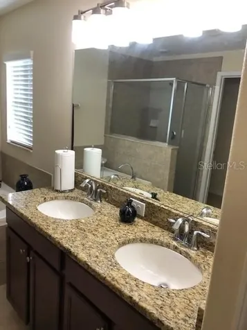 2427 Dakota Cliff Street Ruskin FL 33570