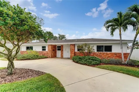 9583 Sun Isle Drive NE St Petersburg FL 33702