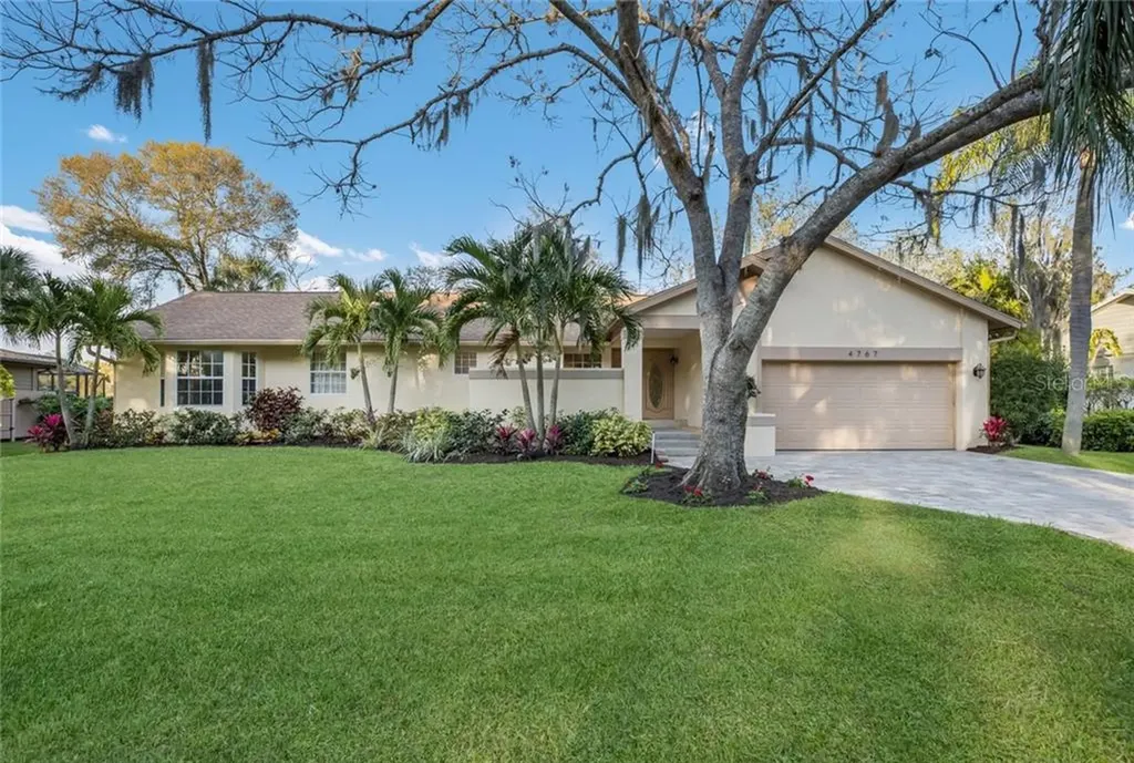 4767 Maid Marian Lane Sarasota FL 34232