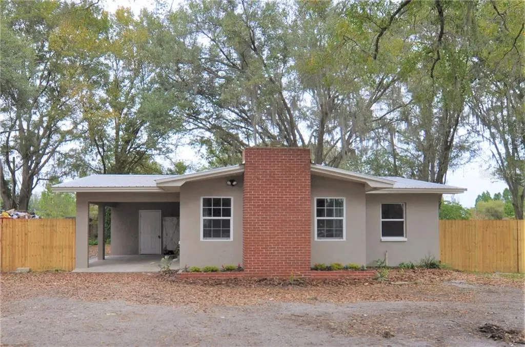 6002 W Knights Griffin Road Plant City FL 33565