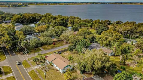 585 W Pierce Street Lake Alfred FL 33850