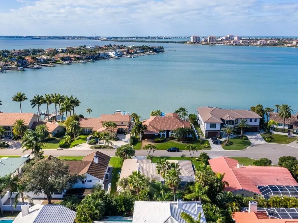 5828 51st Street S St Petersburg FL 33715