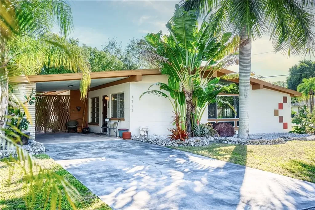 4712 Eastchester Drive Sarasota FL 34234