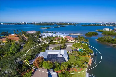 1207 N Lake Shore Drive Sarasota FL 34231