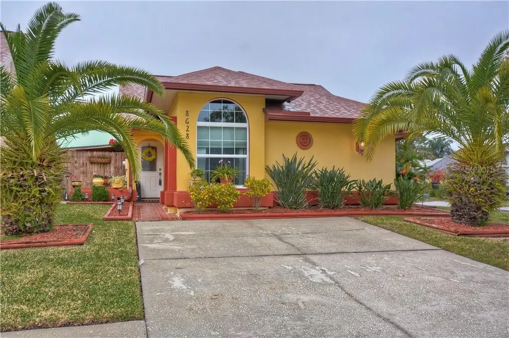 8628 Cottonway Lane Tampa FL 33635