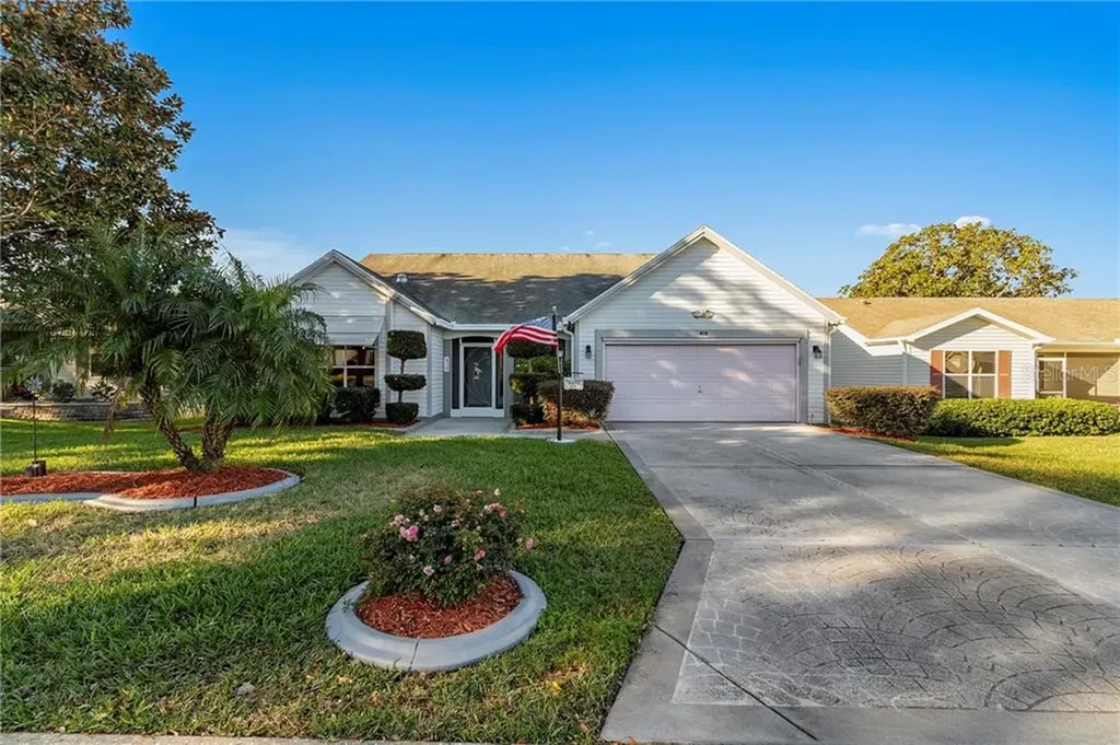 518 Sevilla Place Lady Lake FL 32159