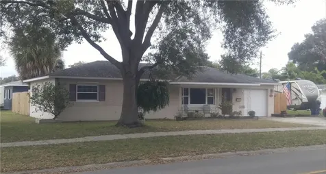 6195 26th Avenue N St Petersburg FL 33710