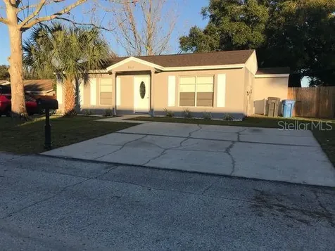 9512 Pembridge Court Tampa FL 33615
