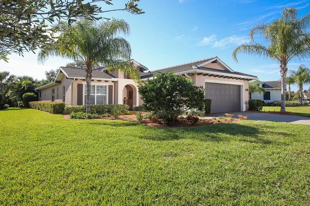 5037 Lake Overlook Avenue Bradenton FL 34208