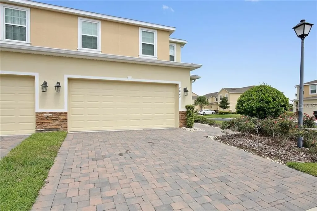 2023 Traders Cove Kissimmee FL 34743