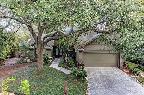 811 Hampton Wood Court Sarasota FL 34232